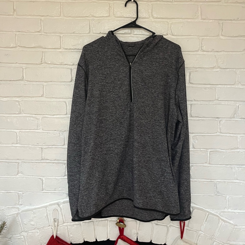 Mens Lululemon lightweight sweatshirt